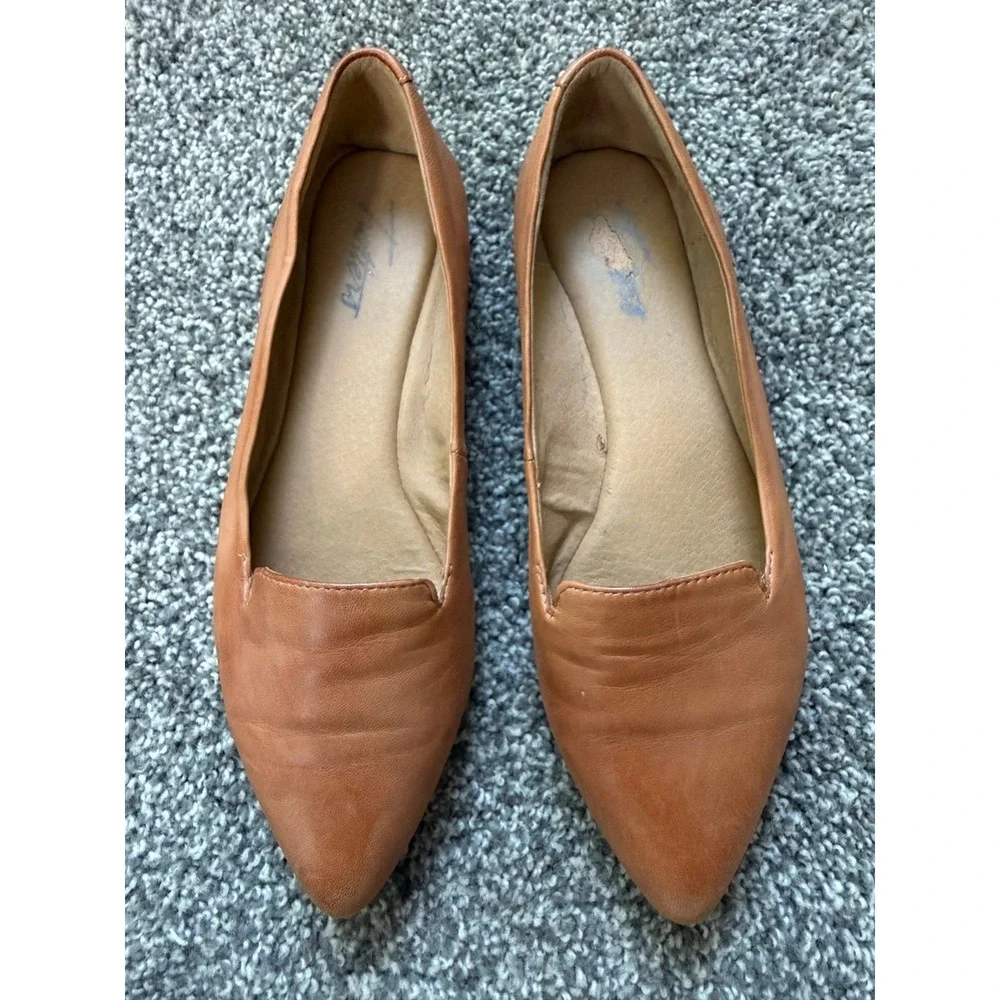 Trotters Pointed Toe Flats Women 6.5 Cognac Brown Leather Preppy Minimalist Chic